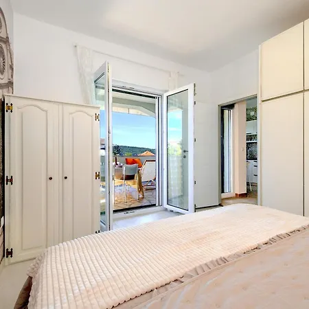 Ojra New Apartment With Seaview Sibenik Exterior photo