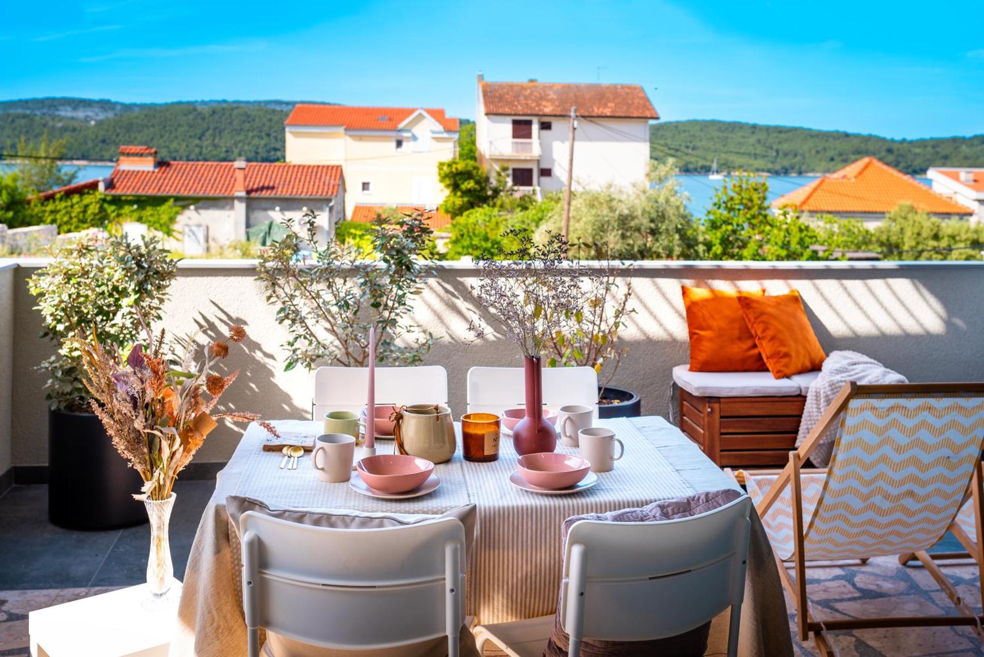 Ojra New With Seaview Apartment Sibenik